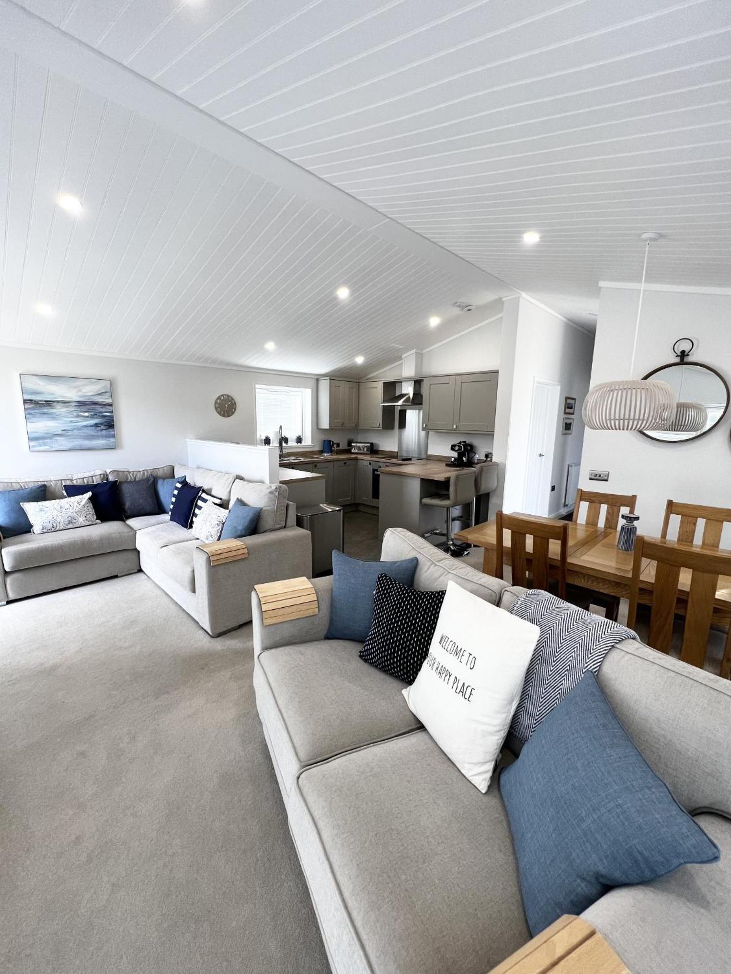 Diddly Squat Lodge With Hot Tub, Pendle View Holiday Park Clitheroe Exteriér fotografie